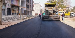 PAZARCIK ATATÜRK CADDESİ’Nİ ASFALTLIYOR