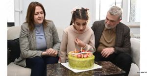 BAŞKAN GÖRGEL’DEN EMİNE’YE DOĞUM GÜNÜ SÜRPRİZİ