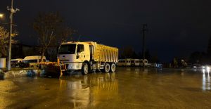 BÜYÜKŞEHİR KAR ALARMINDA EKİPLER SAHADA