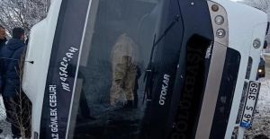 İŞÇİ SERVİSİ DEVRİLDİ