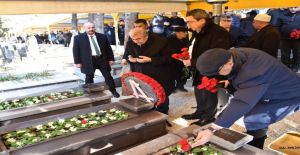 SANKO’NUN KURUCUSU SANİ KONUKOĞLU, MEZARI BAŞINDA ANILDI