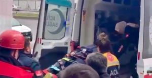 ASANSÖR BOŞLUĞUNA DÜŞTÜ, YARALANDI