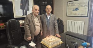 HİSARCIKLIOĞLU’NDAN BAŞKAN NARLI’YA DOĞUM GÜNÜ SÜRPRİZİ