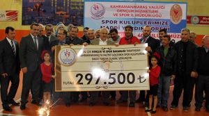  AMATÖR SPOR KULÜPLERİMİZE MADDİ YARDIM TÖRENİ YAPILDI