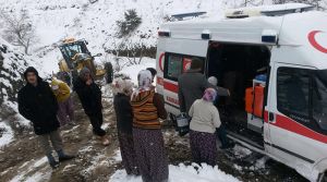 BÜYÜKŞEHİR YOLU AÇTI AMBULANS HASTAYA ULAŞTI