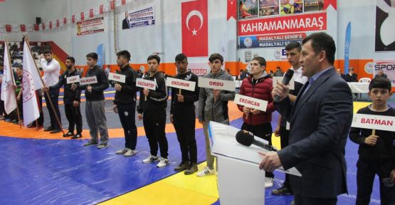 U23 SERBEST GÜREŞ TÜRKİYE ŞAMPİYONASI TAMAMLANDI