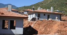 TÜRKOĞLU’NDA KÖY KONUTLARI KIŞTAN ÖNCE TESLİM EDİLECEK