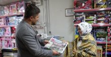MHP'Lİ BAŞKANLARIN ESNAFA ANLAMLI JESTİ