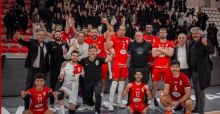 ONİKİŞUBAT BELEDİYESPOR VOLEYBOL TAKIMI LİDER