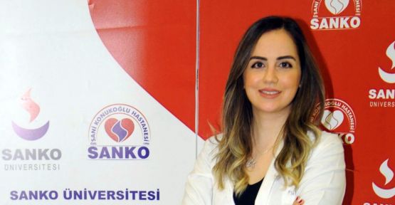 UZMAN PSİKOLOG, ÇİFT VE AİLE TERAPİSTİ MELİS TÜMER SÜYÜR: “SINAVLAR, PSİKOLOJİK ETKİLERİ AÇISINDAN SON DERECE ÖNEMLİDİR”